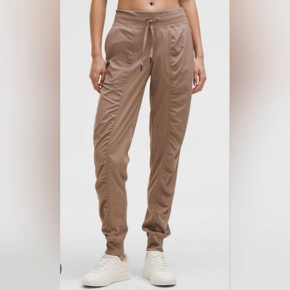 Lululemon Dance Studio Mid-Rise Joggers Size 6